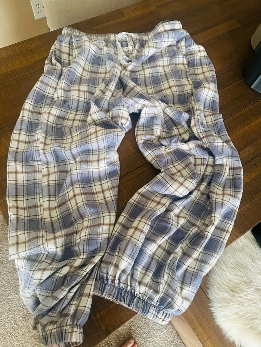 Urban Outfitters Woman’s Plaid Sweat Joggers - Light Blue & White